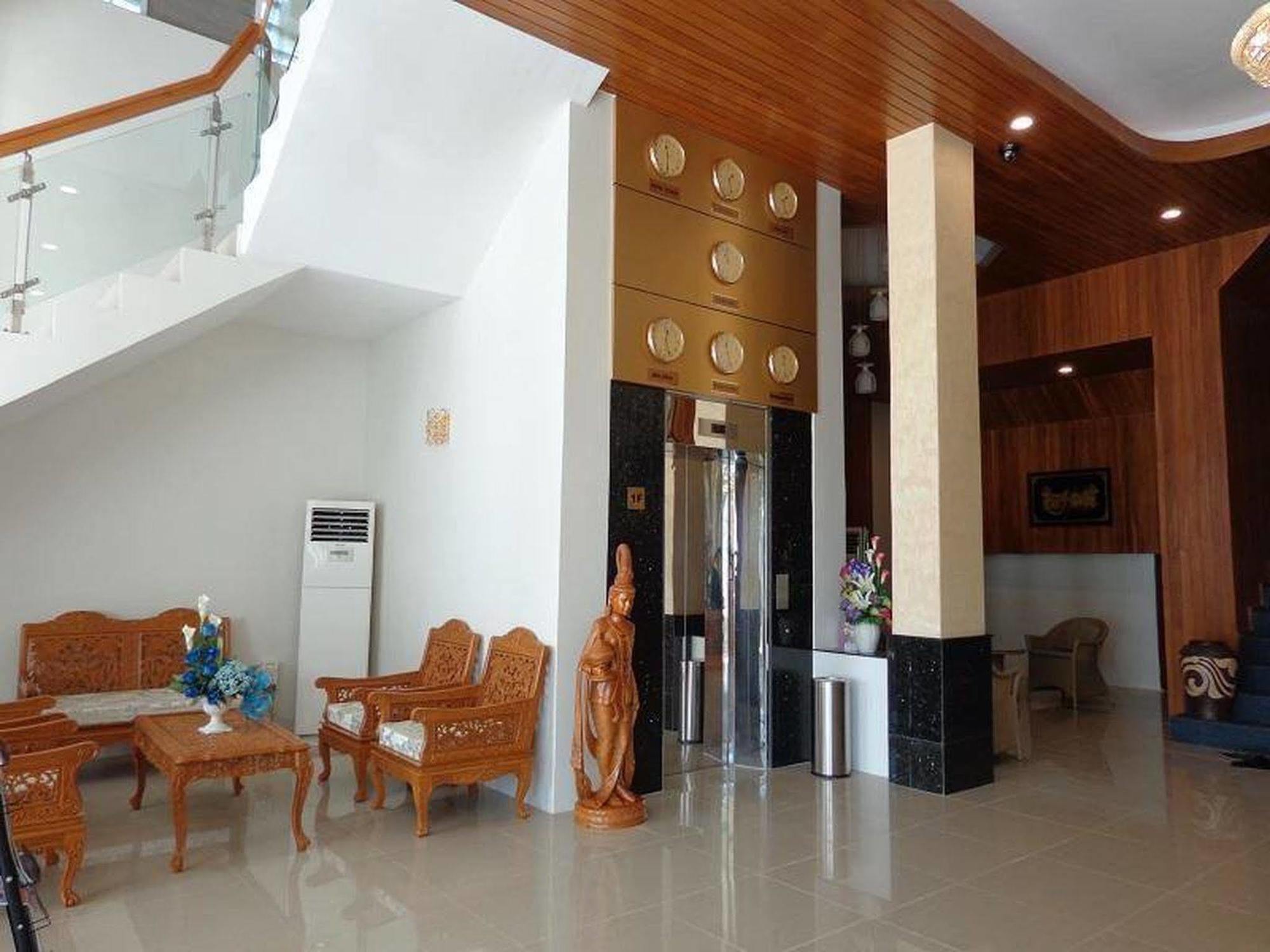 Hotel Royal Khattar Yangon